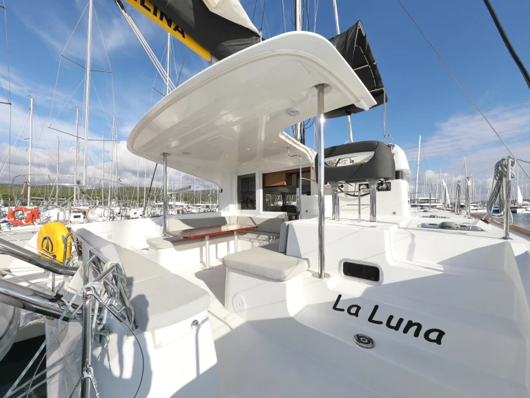 Rent a Lagoon Lagoon 40 Sveti Filip i Jakov