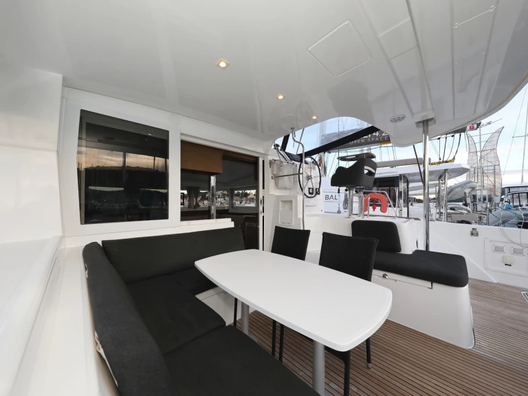 Yacht charter Biograd na Moru cheap Lagoon 40