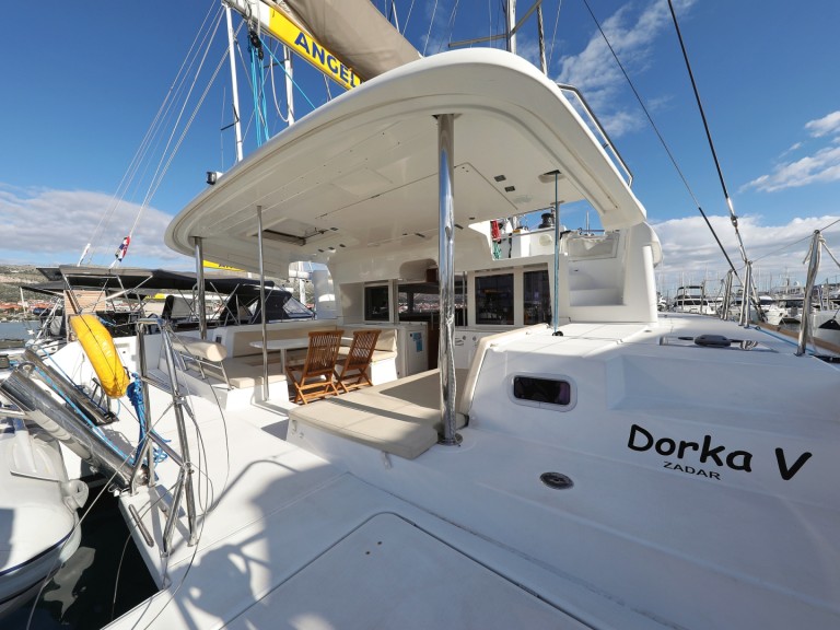 Boat rental Lagoon Lagoon 450 in Šibenik on Samboat