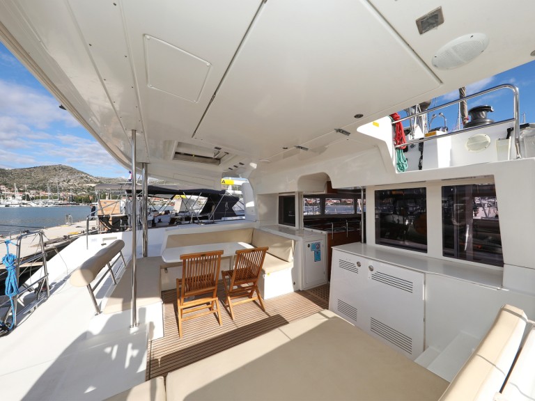 Catamaran rental with or without captain Lagoon Šibenik