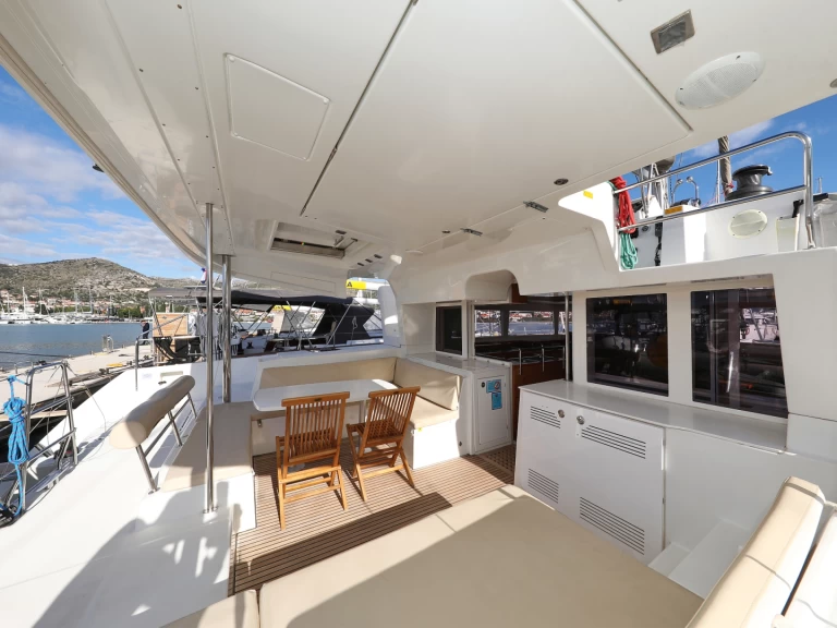 Catamaran rental with or without captain Lagoon Šibenik