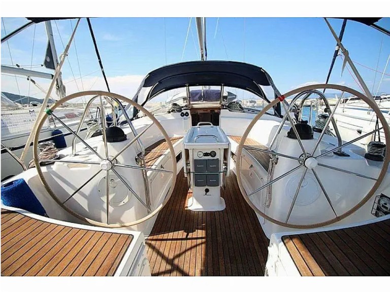 Boat rental Bavaria Bavaria 44 in Ávdira on Samboat