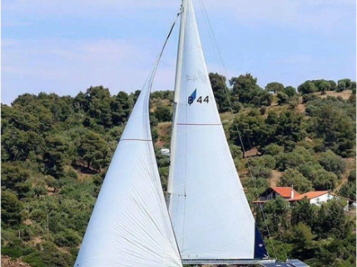 Sailboat rental with or without captain Bavaria Ávdira