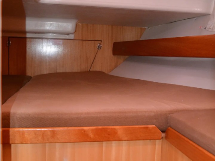 Bavaria Cruiser 46 charter bareboat or captained in  Ávdira