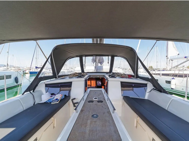Yacht charter Ávdira cheap Dufour 430