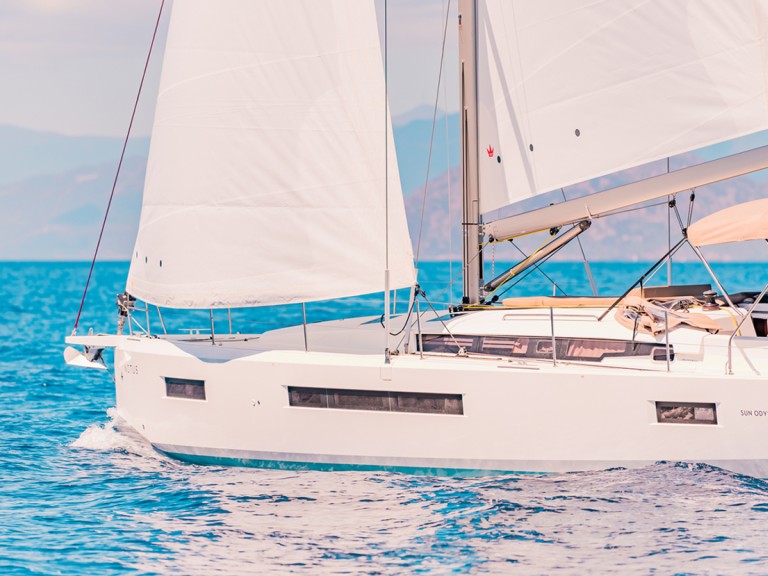 Yacht charter Alimos cheap Sun Odyssey 490