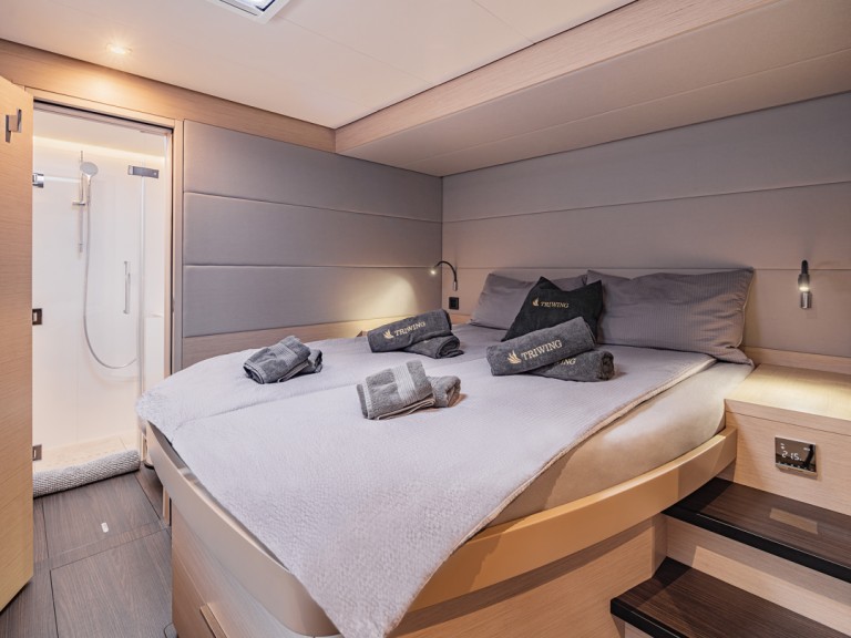 Yacht charter Kaštela cheap Lagoon 55