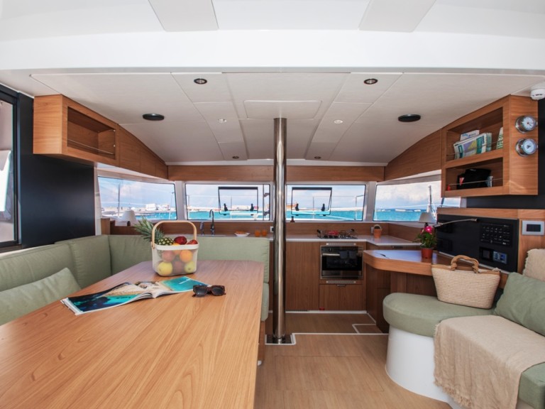 Rent a Bali Bali Catsmart Nydri