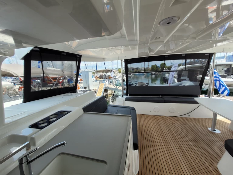 Lagoon Lagoon 46 in Nydri on SamBoat