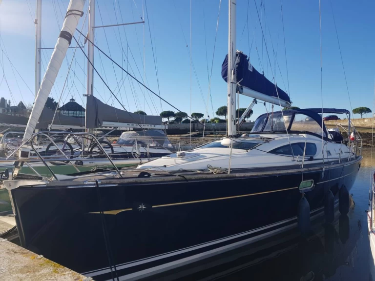 Bareboat Rental Sailboat Jeanneau with a boat licence