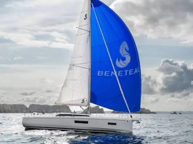 Sailboat for rent Arzon at the best price