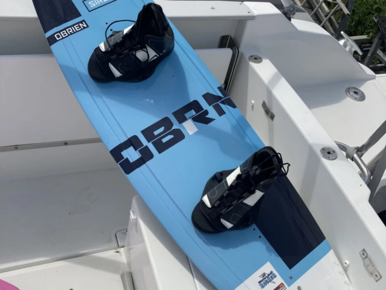 Rent a Jeanneau Cap Camarat 7.5 CC Arzon
