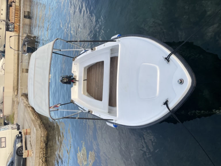 Boat rental Pasara 450 in Rab on Samboat