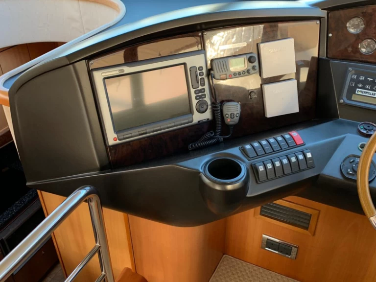 Rent a Sunseeker Manhattan 50 Primošten