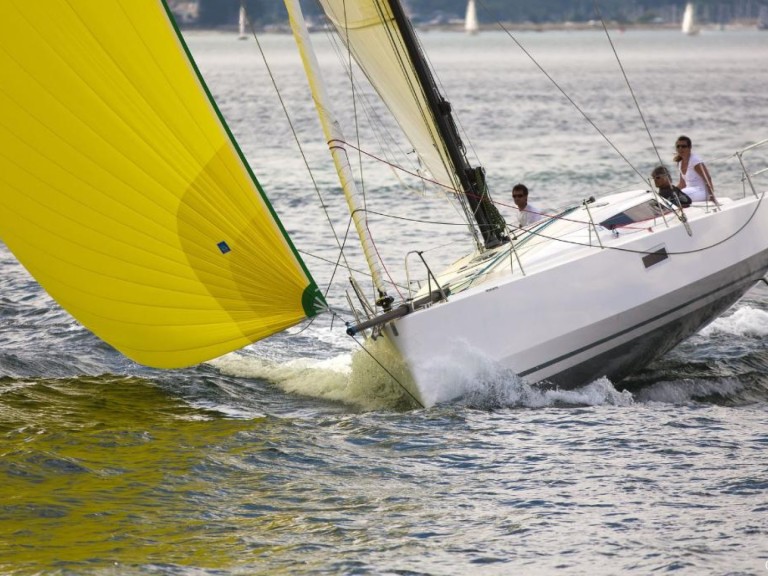 Sailboat for rent La Rochelle at the best price