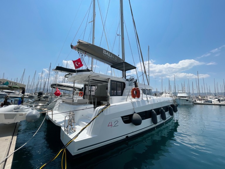 Bali Bali 4.2 charter bareboat or captained in  Marmaris (district)