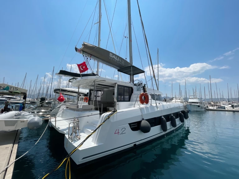 Bali Bali 4.2 charter bareboat or captained in  Marmaris (district)