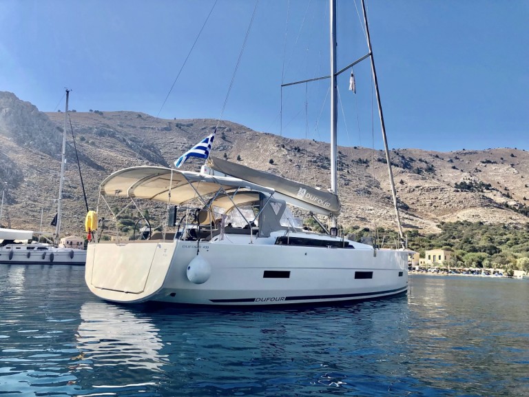 Bareboat Rental Sailboat Dufour with a boat licence