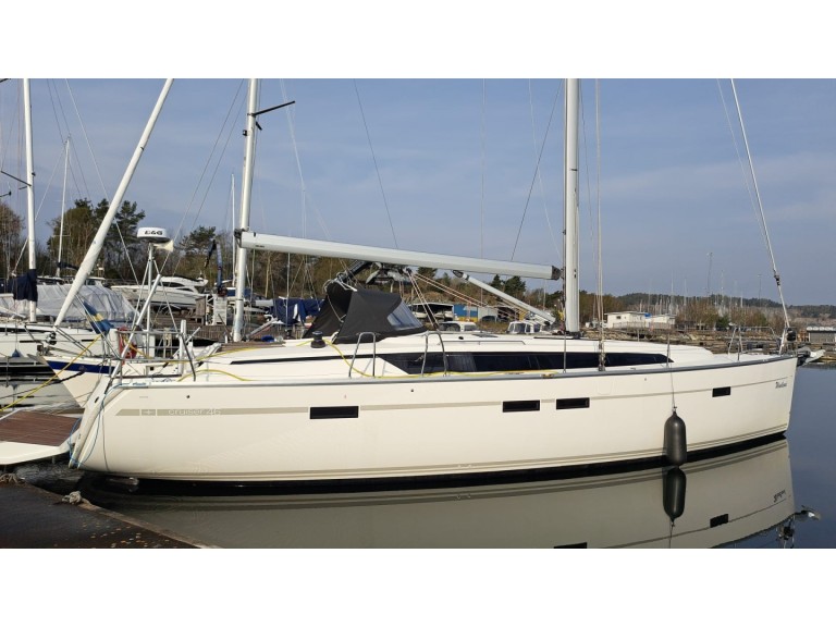 Sailboat for rent Harstad at the best price