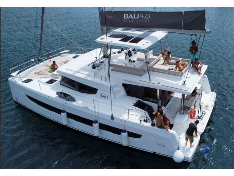 Bali Bali 4.8 in Vibo Marina on SamBoat