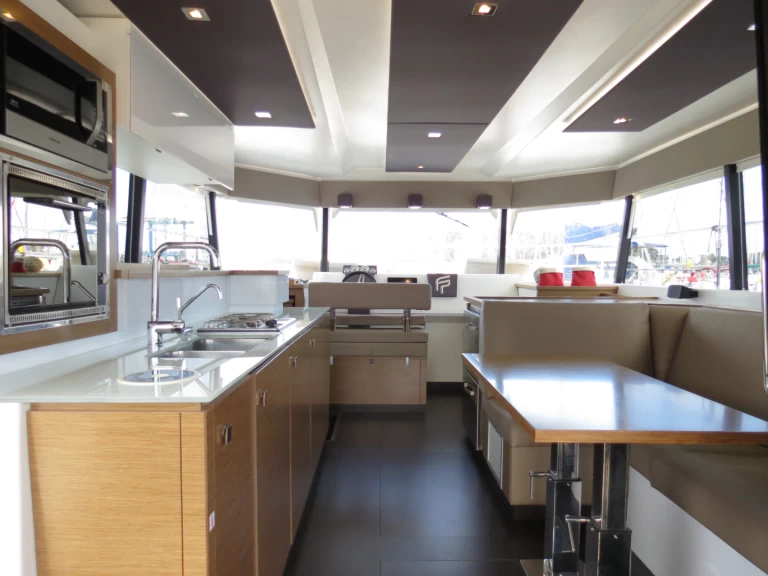 Motorboat rental with or without captain Fountaine Pajot Cogolin