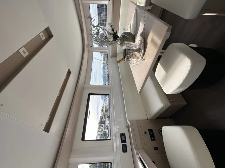 Lagoon Lagoon 46 in Cugnana Verde on SamBoat