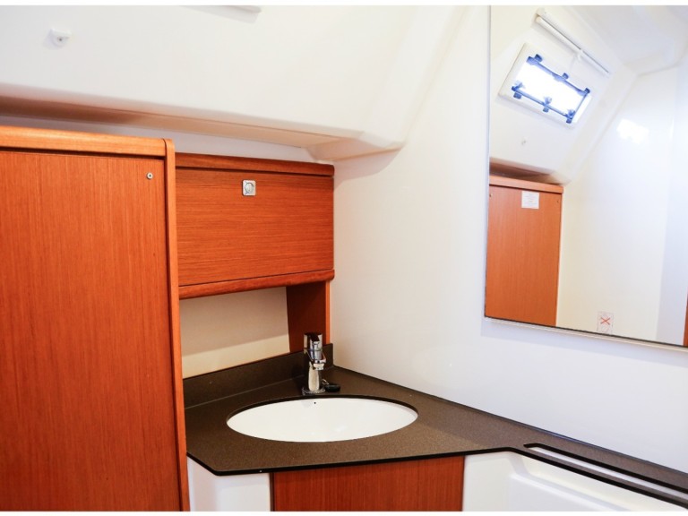 Yacht charter Olbia cheap Cruiser 46