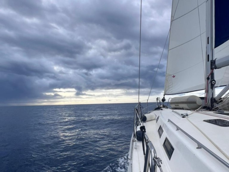 Sailboat for rent Kavála at the best price