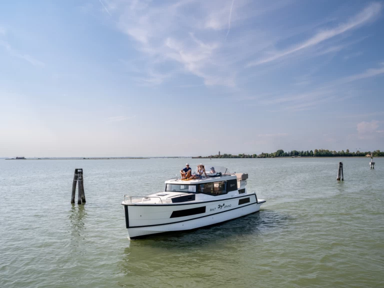 Boat rental Balt-Yacht Grand 37 in Casale sul Sile on Samboat