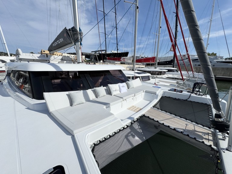 Aventura Aventura 45 in Port Grimaud on SamBoat