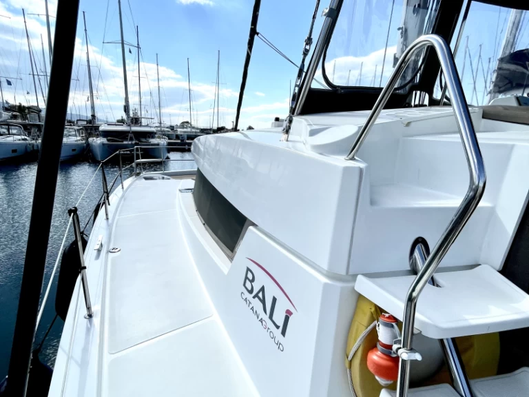 Boat rental Bali Bali 4.1 in Alimos on Samboat