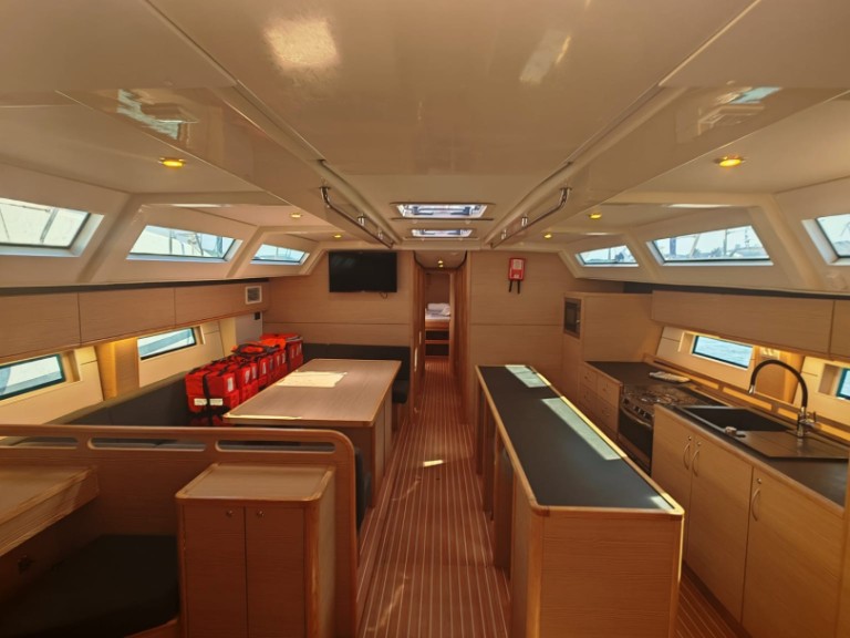 Rent a D&D Yacht D&D Kufner 56 - 5 cab Trogir