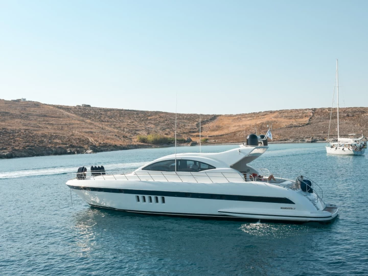 Yacht charter Órmos Bay cheap Mangusta 72