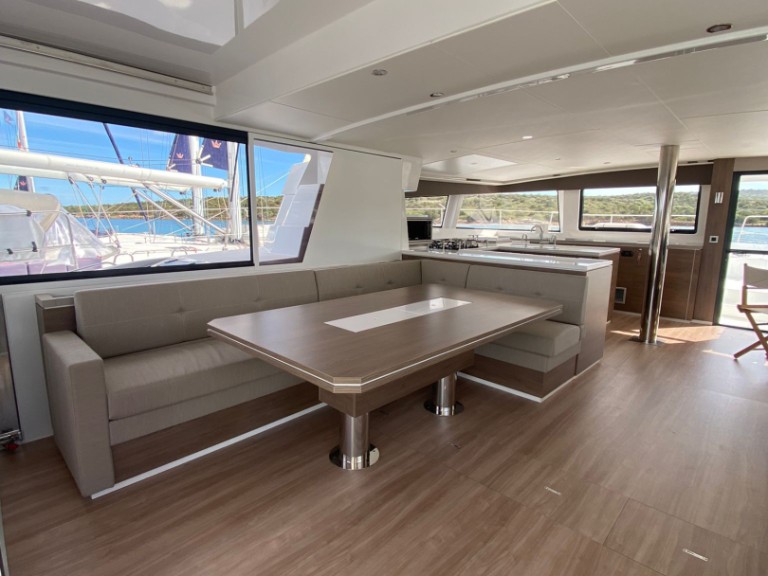 Bali Bali 5.4 charter bareboat or captained in  Golfo Aranci