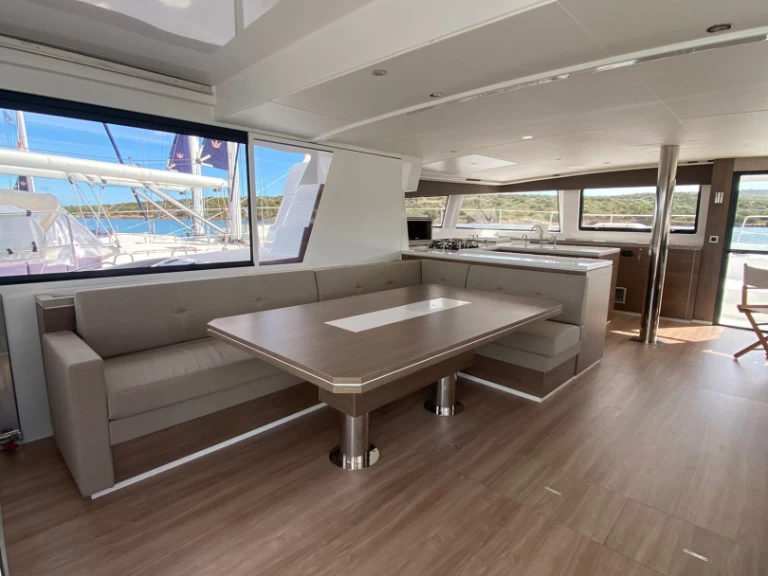 Bali Bali 5.4 charter bareboat or captained in  Golfo Aranci