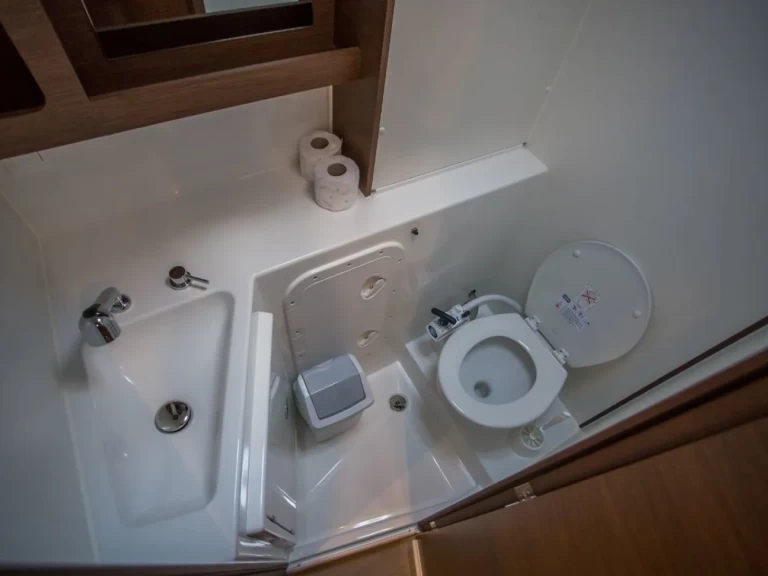 Lagoon Lagoon 42 in Ko Samui Island (Koh Samui Island) on SamBoat