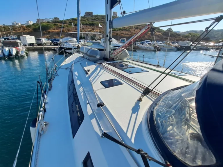 Bareboat Rental Sailboat Bavaria with a boat licence