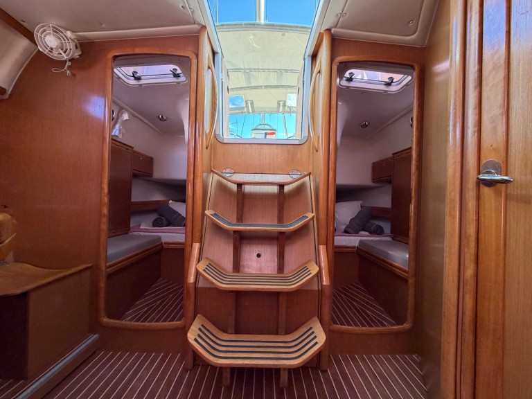 Bareboat Rental Sailboat Bavaria with a boat licence