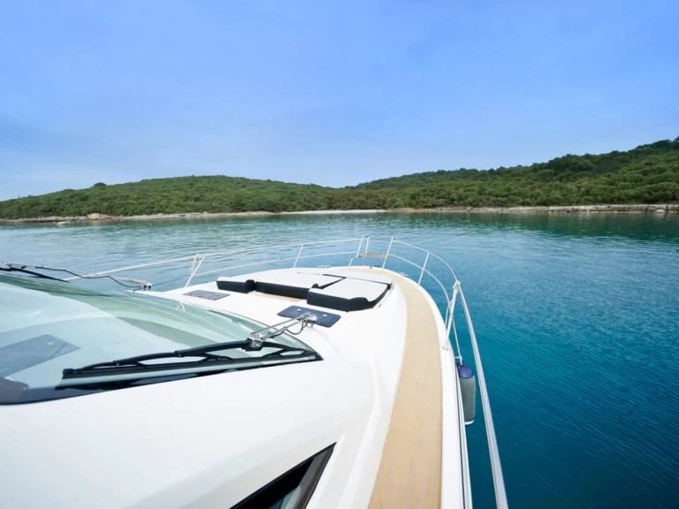 Motorboat rental in Sukošan - Bavaria Bavaria Sport 44 HT