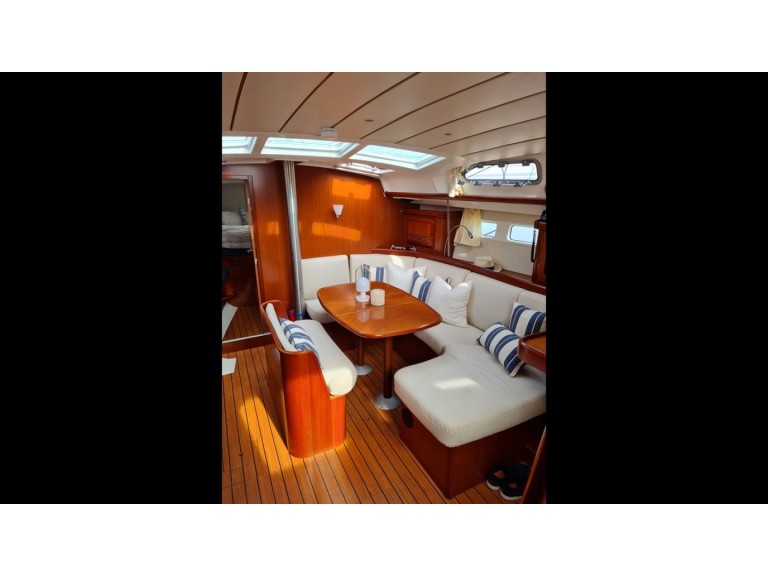 Sailboat rental in Harstad - Bénéteau Oceanis 423[G]