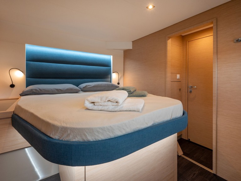 Rent a Fountaine Pajot Tanna 47 Castellammare di Stabia