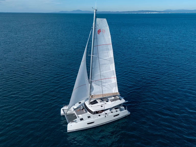 Yacht charter Castellammare di Stabia cheap Tanna 47