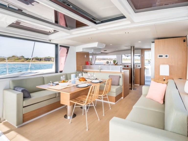 Bali Bali 4.6 in Cannigione on SamBoat