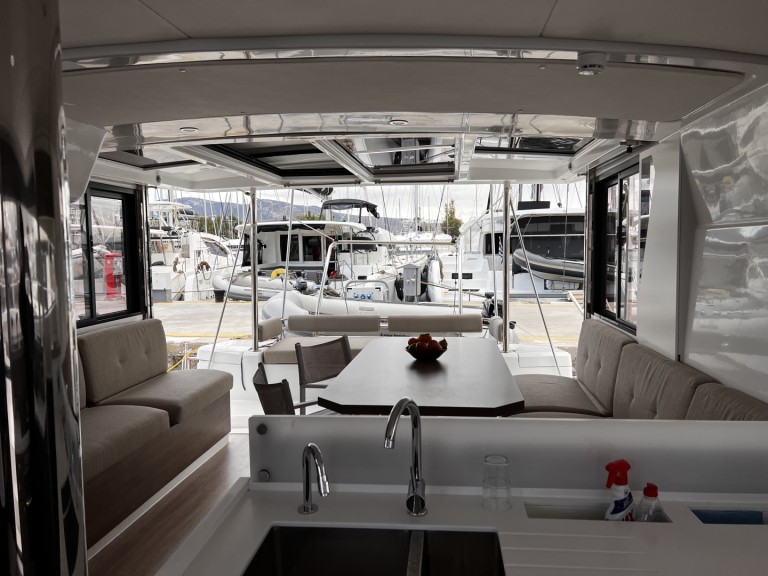 Yacht charter Alimos cheap Bali 4.2