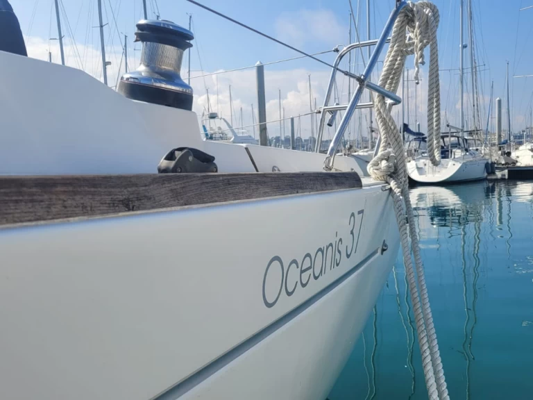 Sailboat rental with or without captain Bénéteau Saint-Quay-Portrieux
