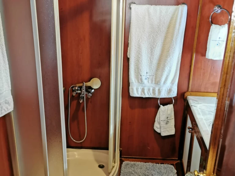 Bareboat Rental Sailboat  with a boat licence