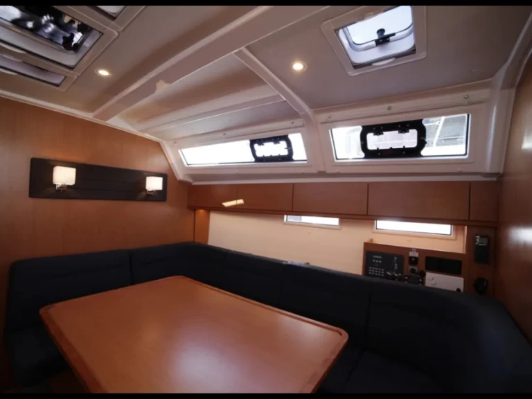 Bareboat Rental Sailboat Bavaria with a boat licence