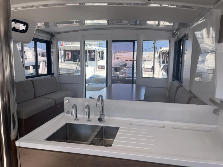 Yacht charter Capo d'Orlando cheap Bali 4.2