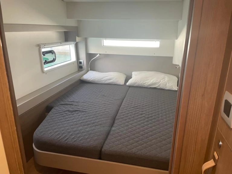 Catamaran rental in Capo d'Orlando - Bali Bali 4.2