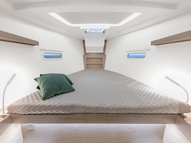 Hanse Hanse 388 in Betina on SamBoat